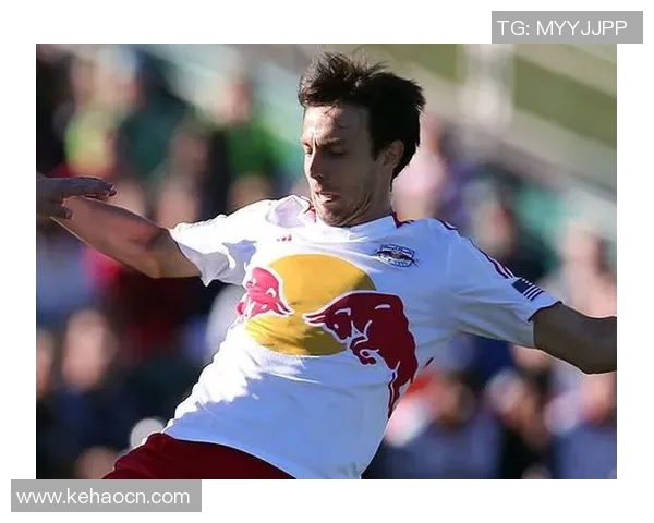 足球球星俱乐部宿舍揭秘：生活点滴与职业心态的完美融合